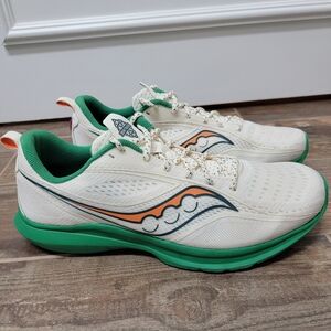 Saucony Shamrock Kinvara 13 Men's Running Shoes Irish Cream Green EUC.Sz-12.5